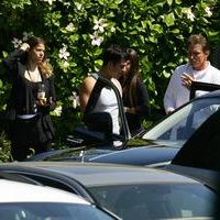 Family and guests arrive at the wedding venue of Kris Humphries and Kim Kardashian pictures | Picture 62566